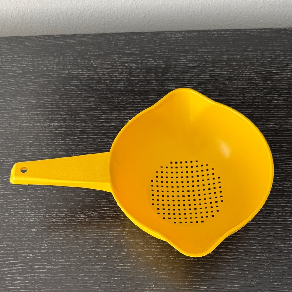 Tupperware Yellow Strainer with Handle